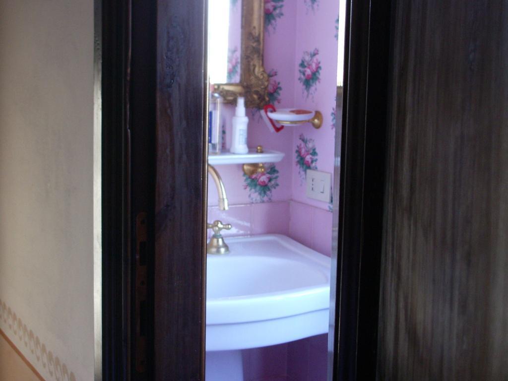Villa Maria Bed & Breakfast, Corridonia, Marche Eksteriør bilde